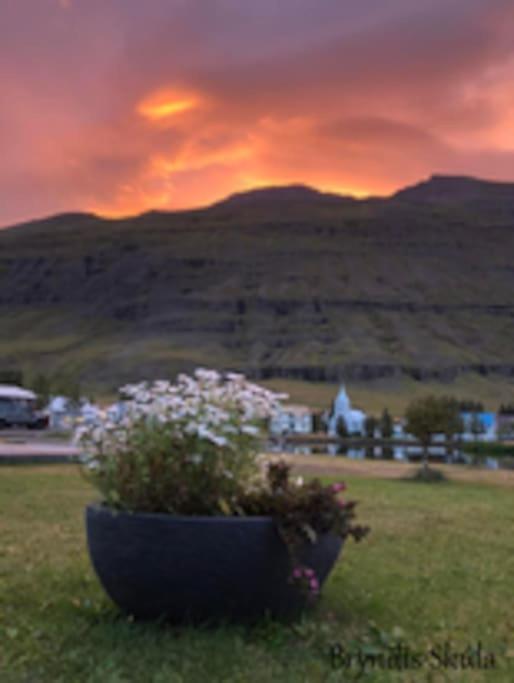 Apartamento Nylenda Seyðisfjörður Exterior foto