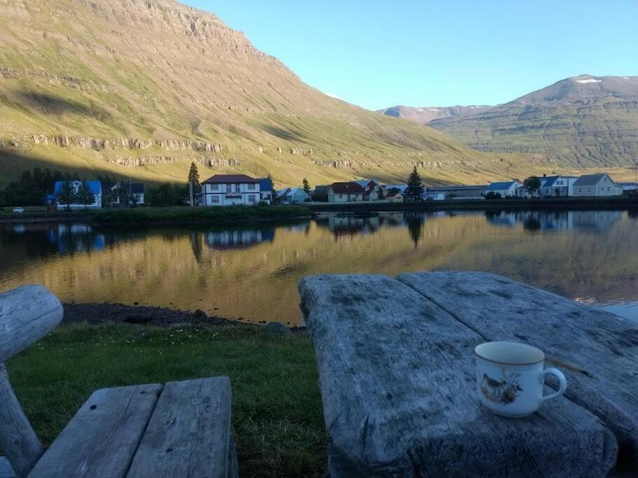 Apartamento Nylenda Seyðisfjörður Exterior foto